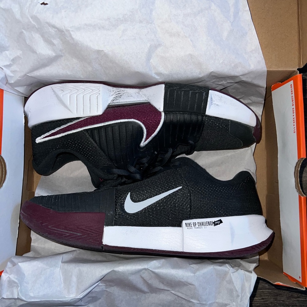 Nike Men's Tennis Shoes